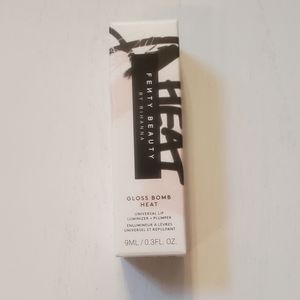 fenty beauty gloss bom heat universal lip luminizer + plumper in fenty glow heat